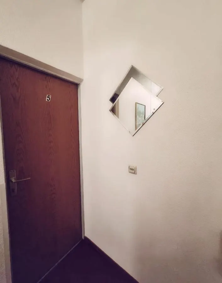 City Hotel Bauer Mit Aufzug With Elevator Norimberk